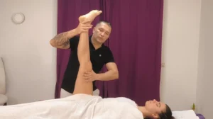 LEG STRETCHING (PIR)